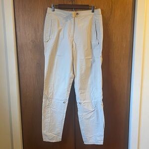 Woolrich Women's tan Capris